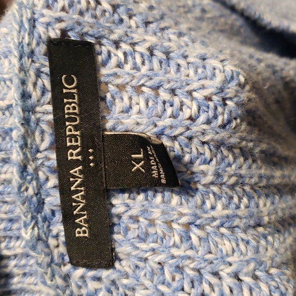 Banana Republic baby blue sweater...size XL - Picture 2 of 5